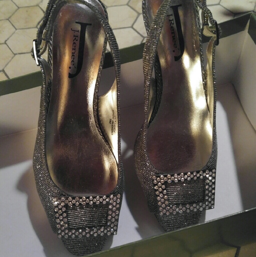 Lady's Glittery Pumps